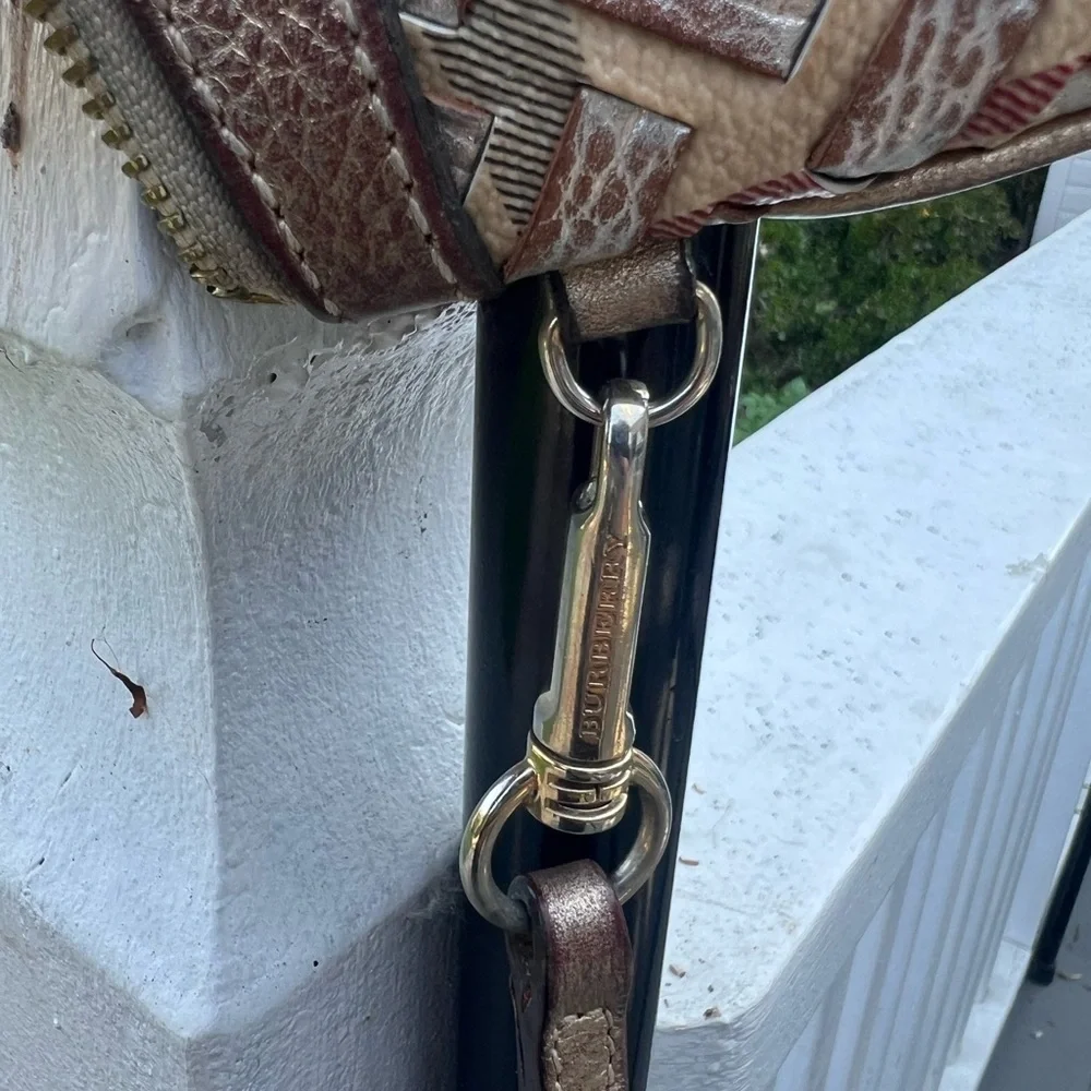Vintage Burberry Gold and Cream Quilted Wristlet Clutch